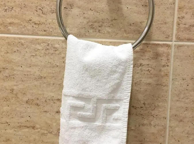 Elegantza Apartment *